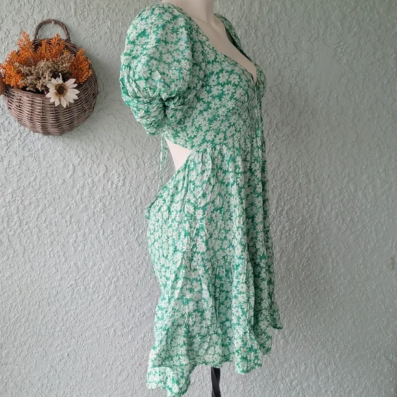 Vici Pushing Daisies Puff Sleeve‎ Mini Dress Size M - Picture 5 of 7